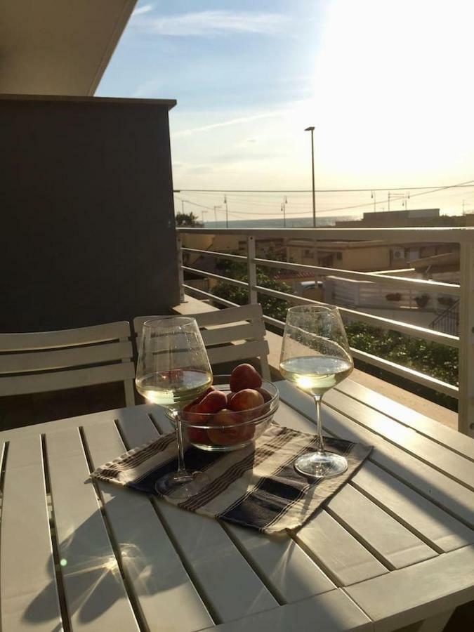 Sunset House Apartment Fiumicino Exterior photo